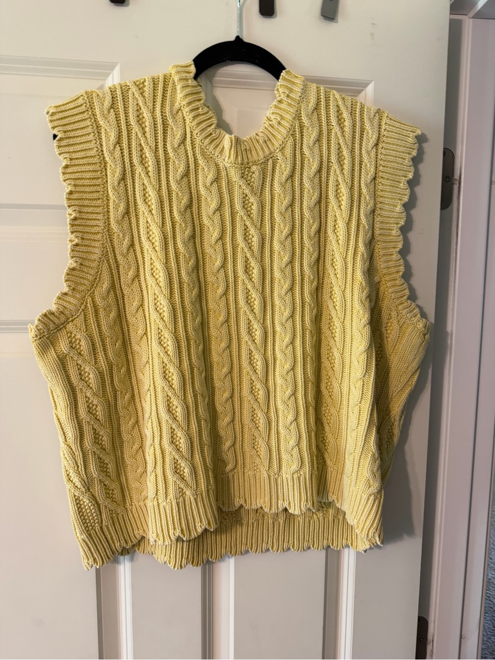 Light Yellow Cable Knit Sleeveless Sweater Tank